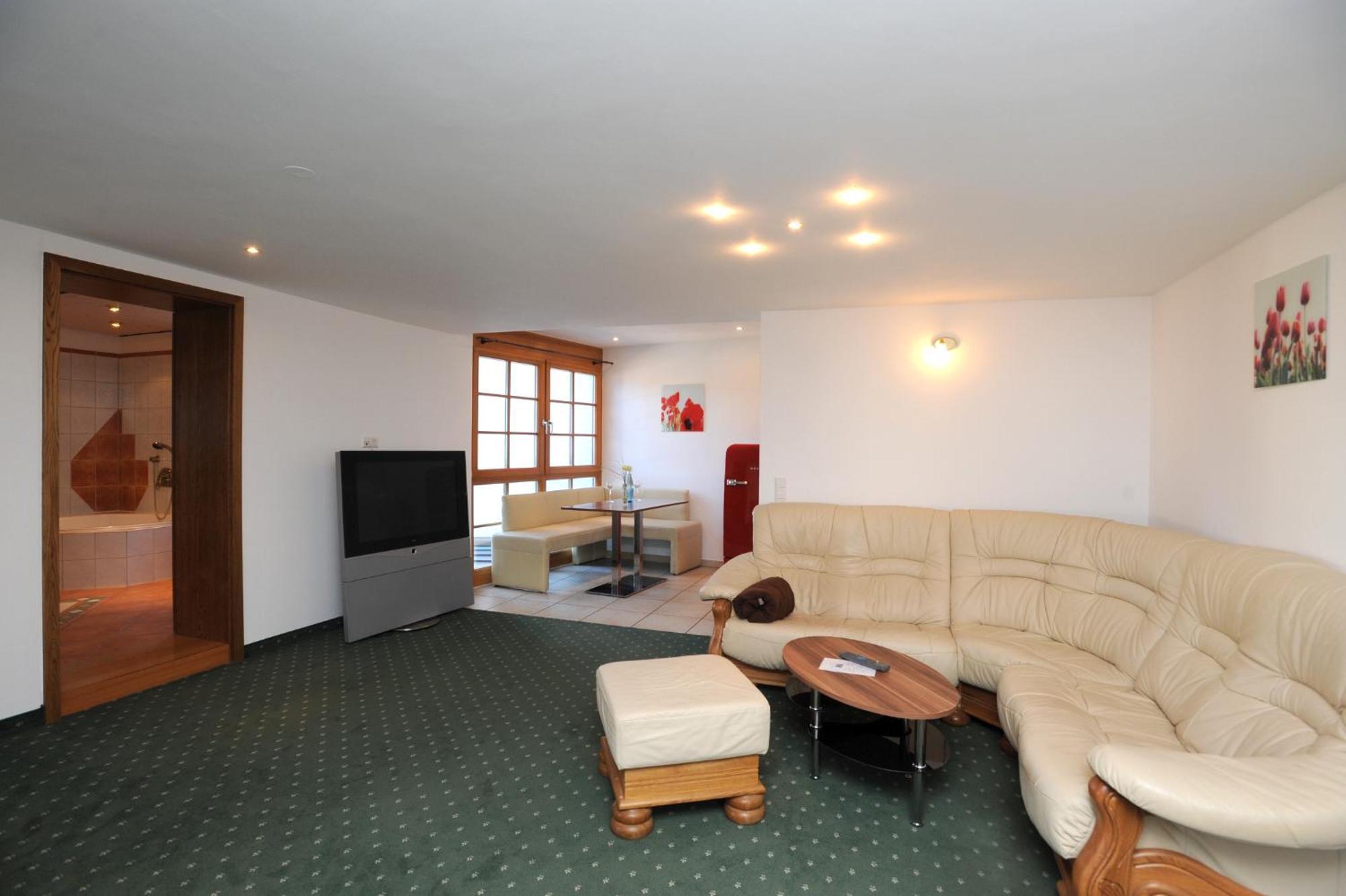 Hotel Ochsen ฟรีเซนไฮม์ ห้อง รูปภาพ